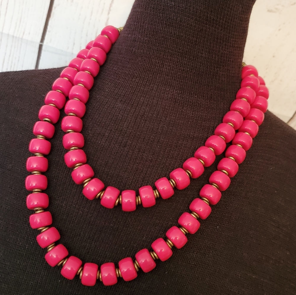 Premier Designs convertible three strand beaded necklace hot pink, brasstone